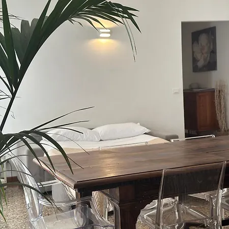 Ca' d'Oro suite-2
